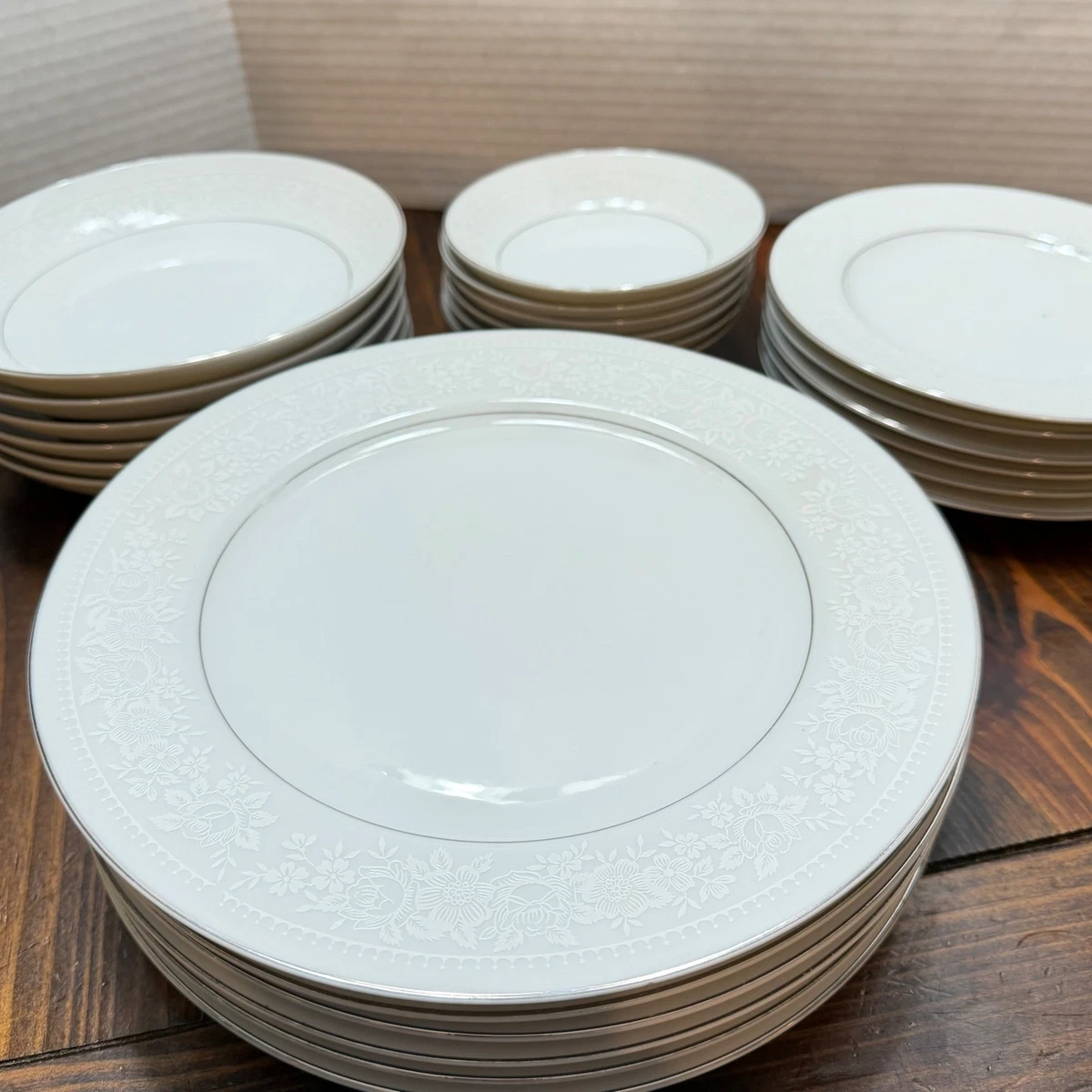 25+ Japanese Dinnerware In Dinner Service Sets for sale | Updated
