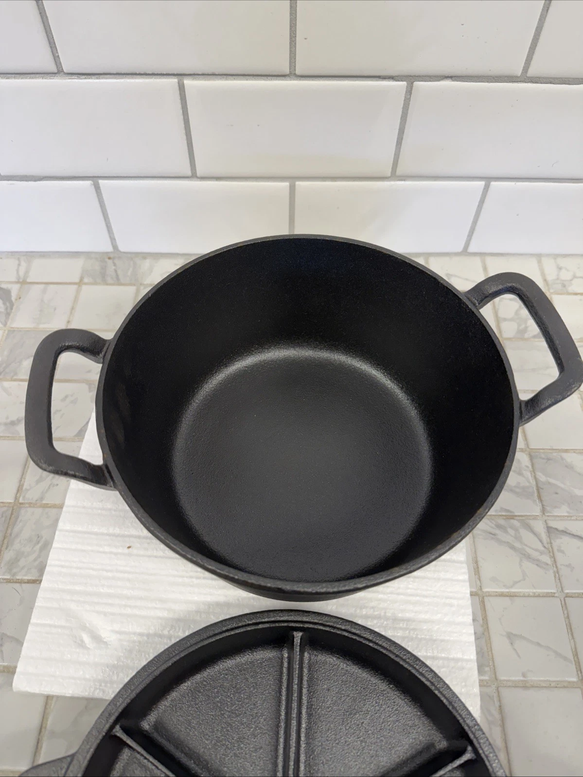 2-in-1 Pre-Seasoned Cast Iron Dutch Oven Pot with Skillet Lid Cooking Pan 5qt.