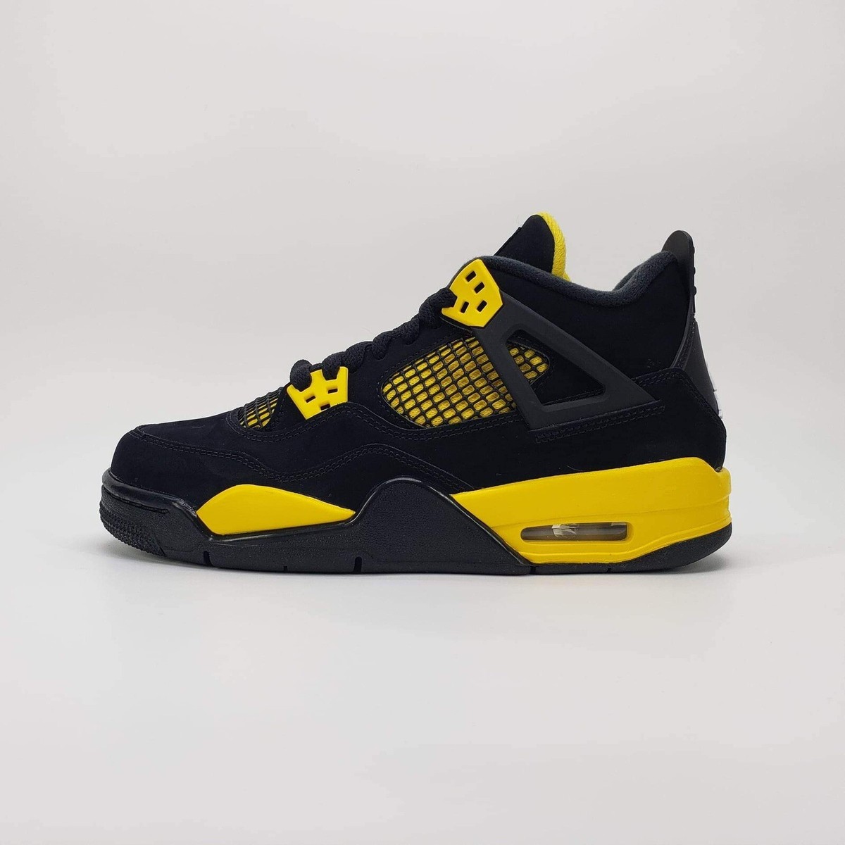 NIKE AIR JORDAN 4 RETRO GS 黒/黄 Nike Air Jordan 4 Retro GS Thunder 2023 Size 6Y / Womens 7.5