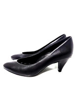 Nine West Women's 8M Black Leather High Heel Shoes pointed toe