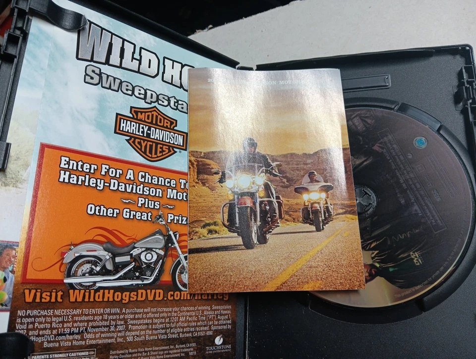 Wild Hogs (DVD, 2007) W Slipcover, Bonus Features, Like New Disc - Image 4 of 4