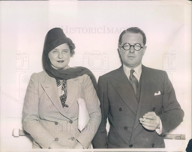 1936 Press Photo New York Banker Martin Hofer & Lady Louise Hofer - ner5509