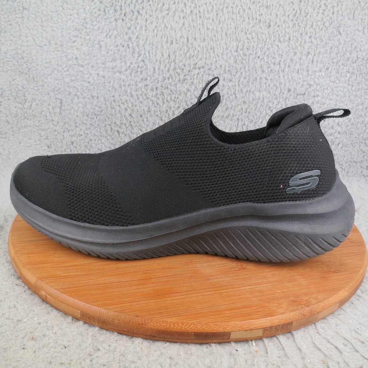 Skechers StretchFit Air Cooled Memory Foam Mens Size Black