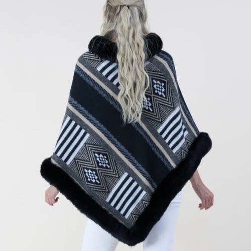 VERY MODA Geo Print Faux Fur Trimmed Western Poncho Black White Ivory OS NWT - Picture 4 of 10