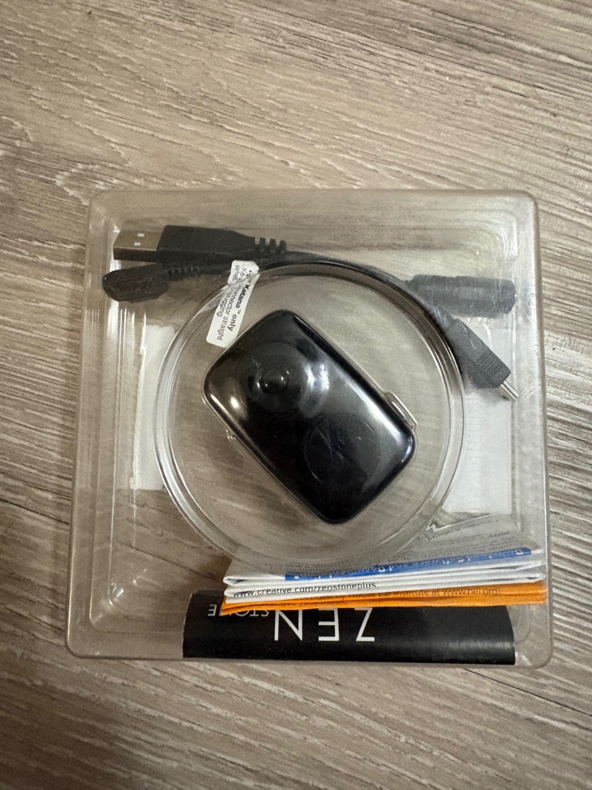 Creative ZEN Stone Black( 2 GB ) Digital Media Player