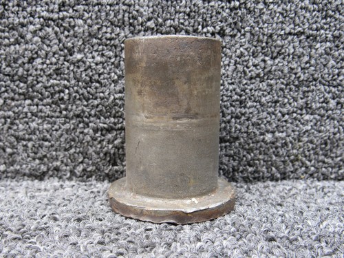 2643005-5 (Use: 2643005-8) Cessna 208B Nose Gear Axle Bucket
