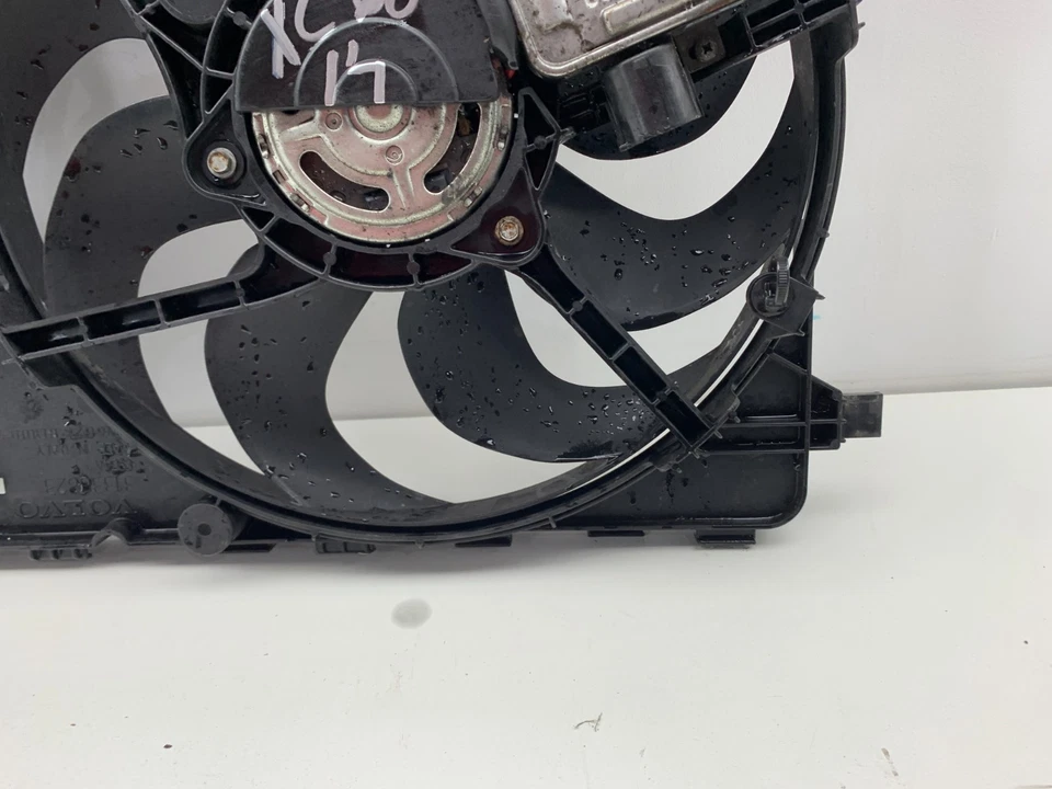 VENTILADOR DE REFRIGERACIÓN RADIADOR AUTOMÁTICO VOLVO XC60 MK1 FL 2.0 D4 31338823 2013-2017 Foto 4 de 4
