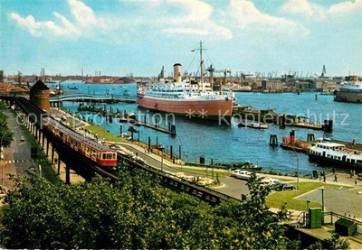 Schiffe Ships Navires Hamburg Hafen Überseebrücke 