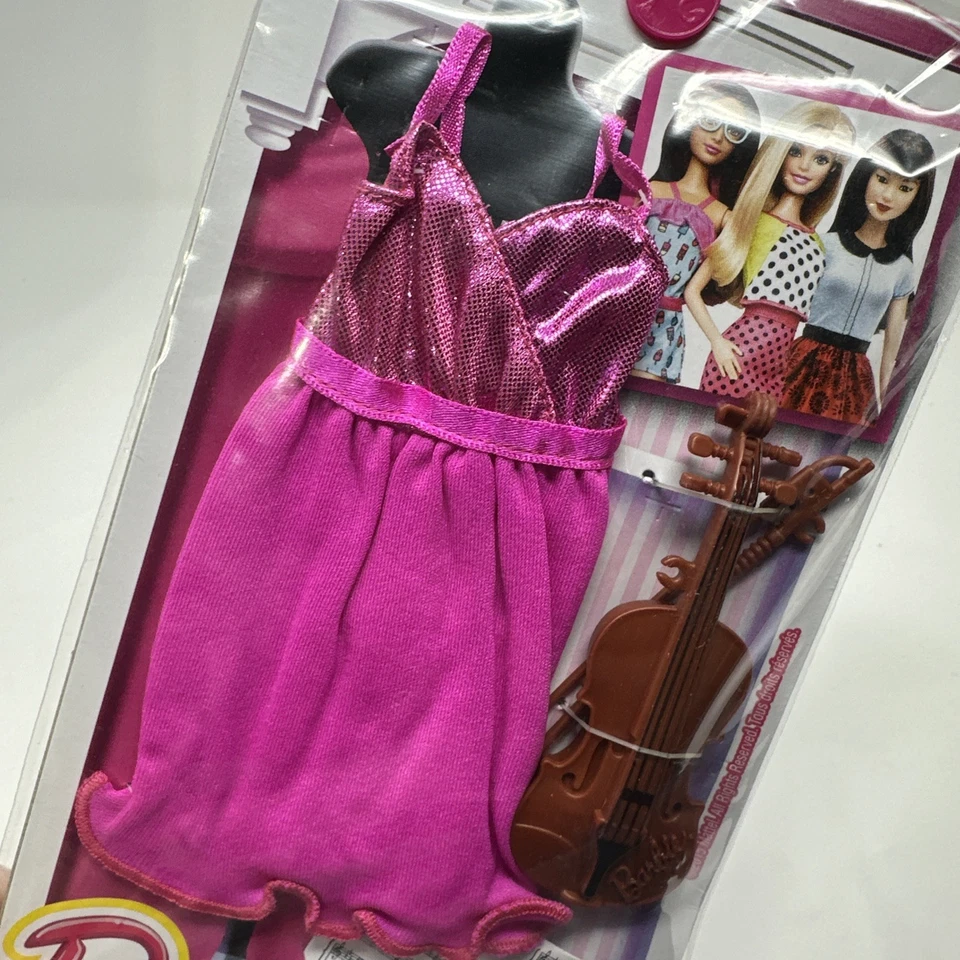 Vestido Barbie Moda DNT94 Rosa Con Accesorios Violín. Mattel 2016. Nuevo en paquete Foto 2 de 2