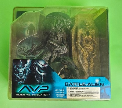 NEU! Alien vs. Predator Battle Alien Figur 2004 McFarlane Toys Sarkophag Spawn