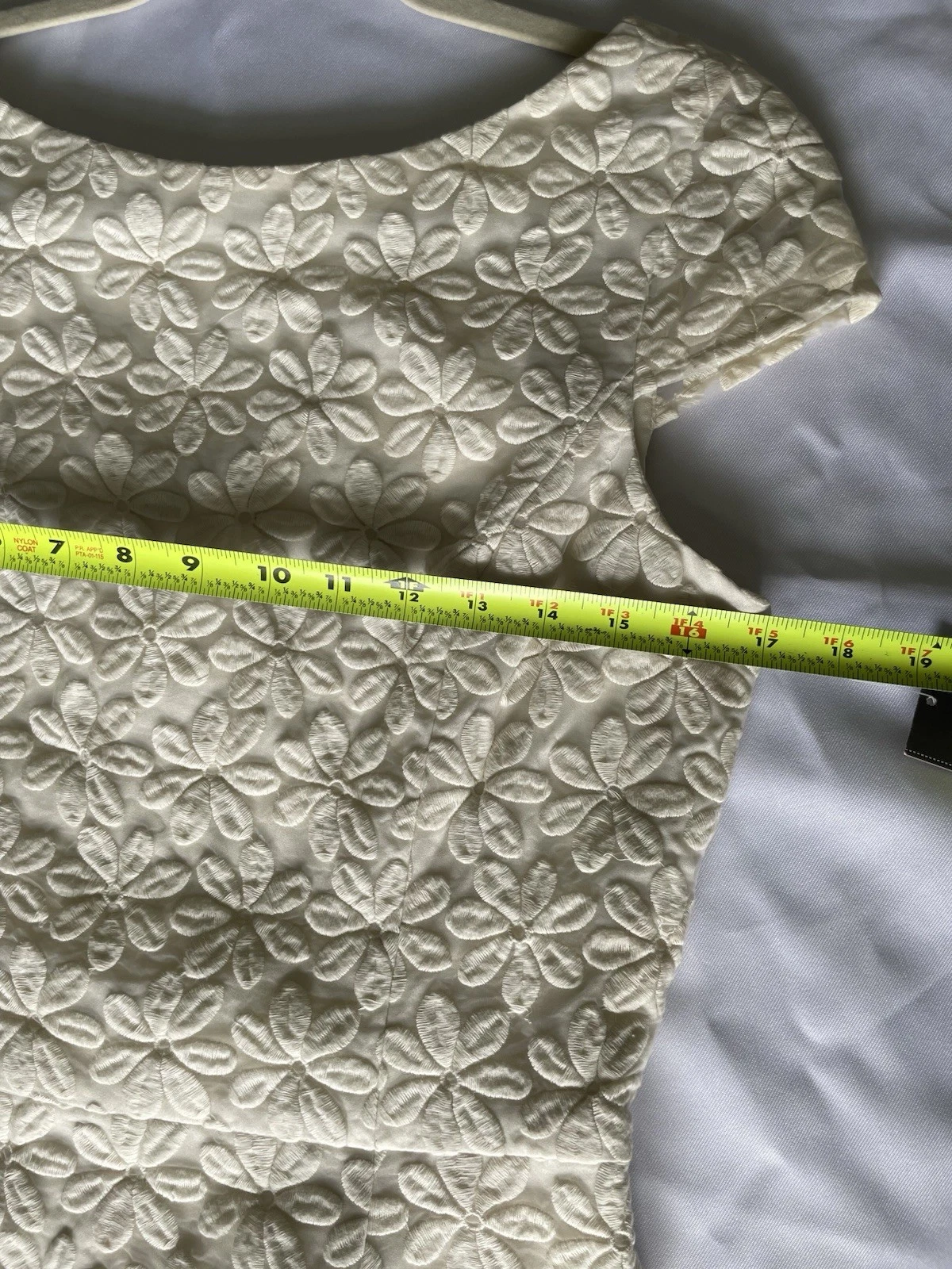 OFF WHITE Abito tubino M bianco sporco margherita pizzo taglia 8 nuovo con etichetta