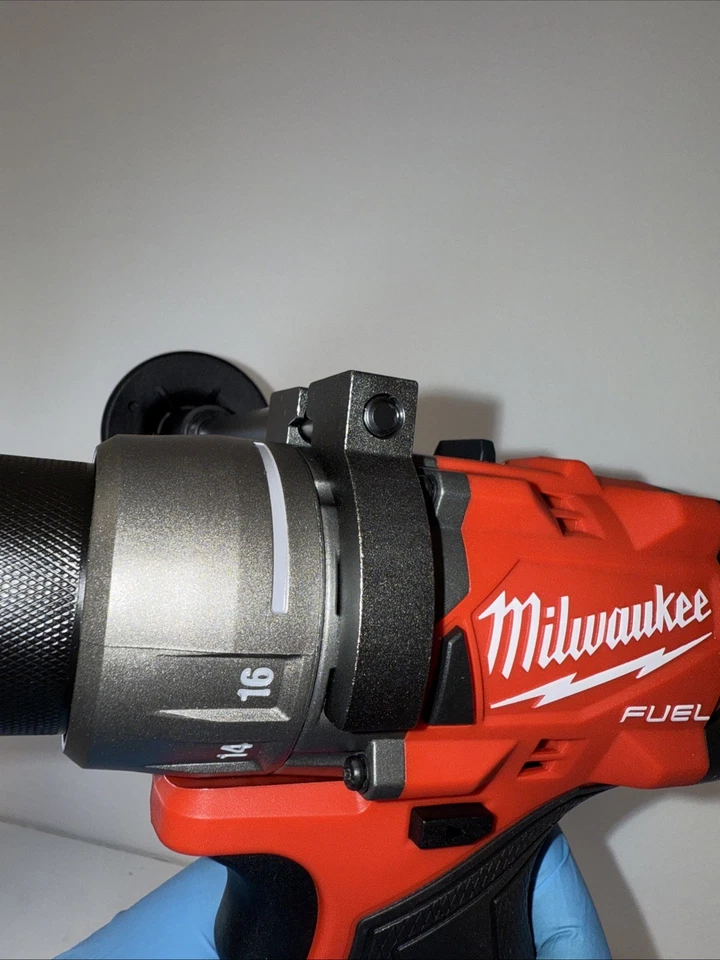 Milwaukee M18 FUEL 18V Li-Ion Brushless Cordless 1/2'' Hammer Drill 2804-20 - Image 4 of 4