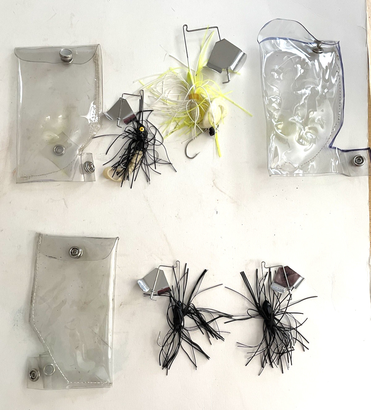 BUZZBAIT LURES Lot-4 Mixed Colors Bass Fishing w Hand-Made Cases Black Yellow - Image 1