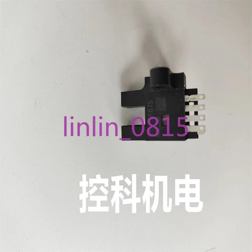 1Pcs New Omron photoelectric switch EE-SX675