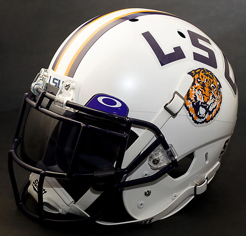 Lsu helmet store snap