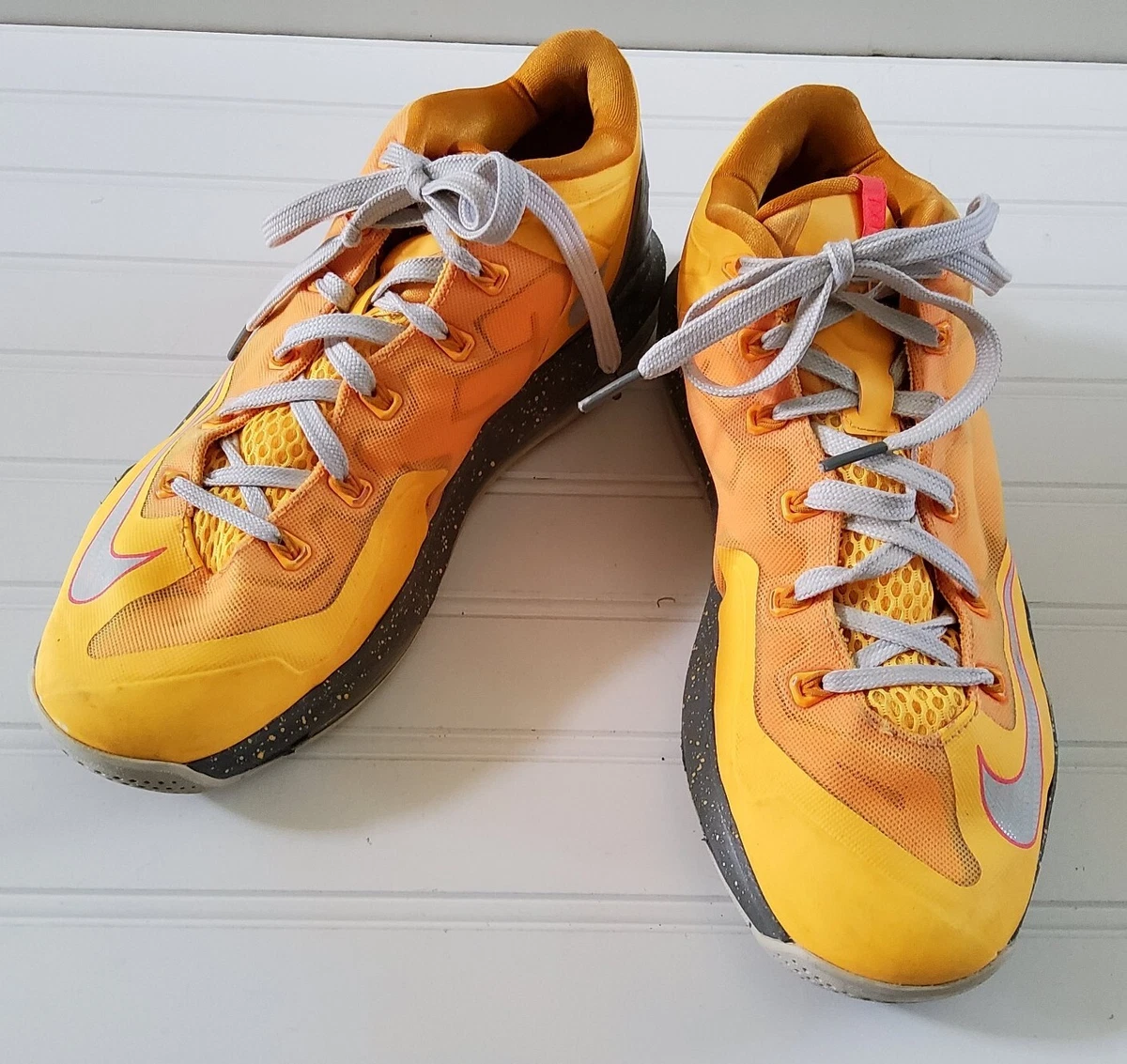 Nike Max Lebron XI 11 Low Floridian Basketball Shoes 642849 800 Men s Size 7.5