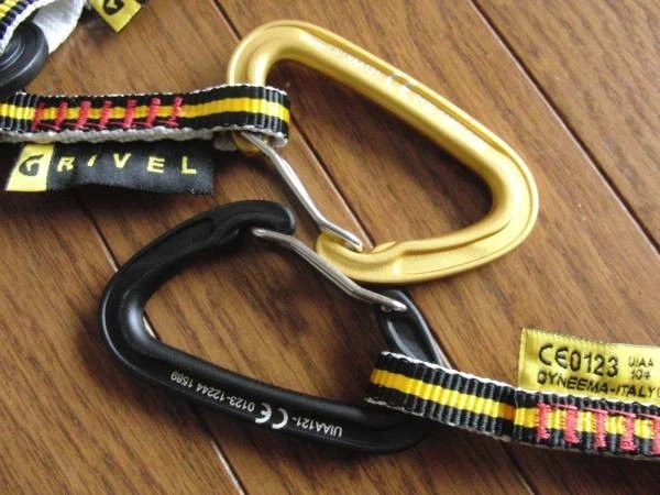 Grivel PLUME QUICK Quickdraw paquete de 5 con puerta de alambre Dyneema 11 cm nuevo sin usar, Italia Foto 2 de 4