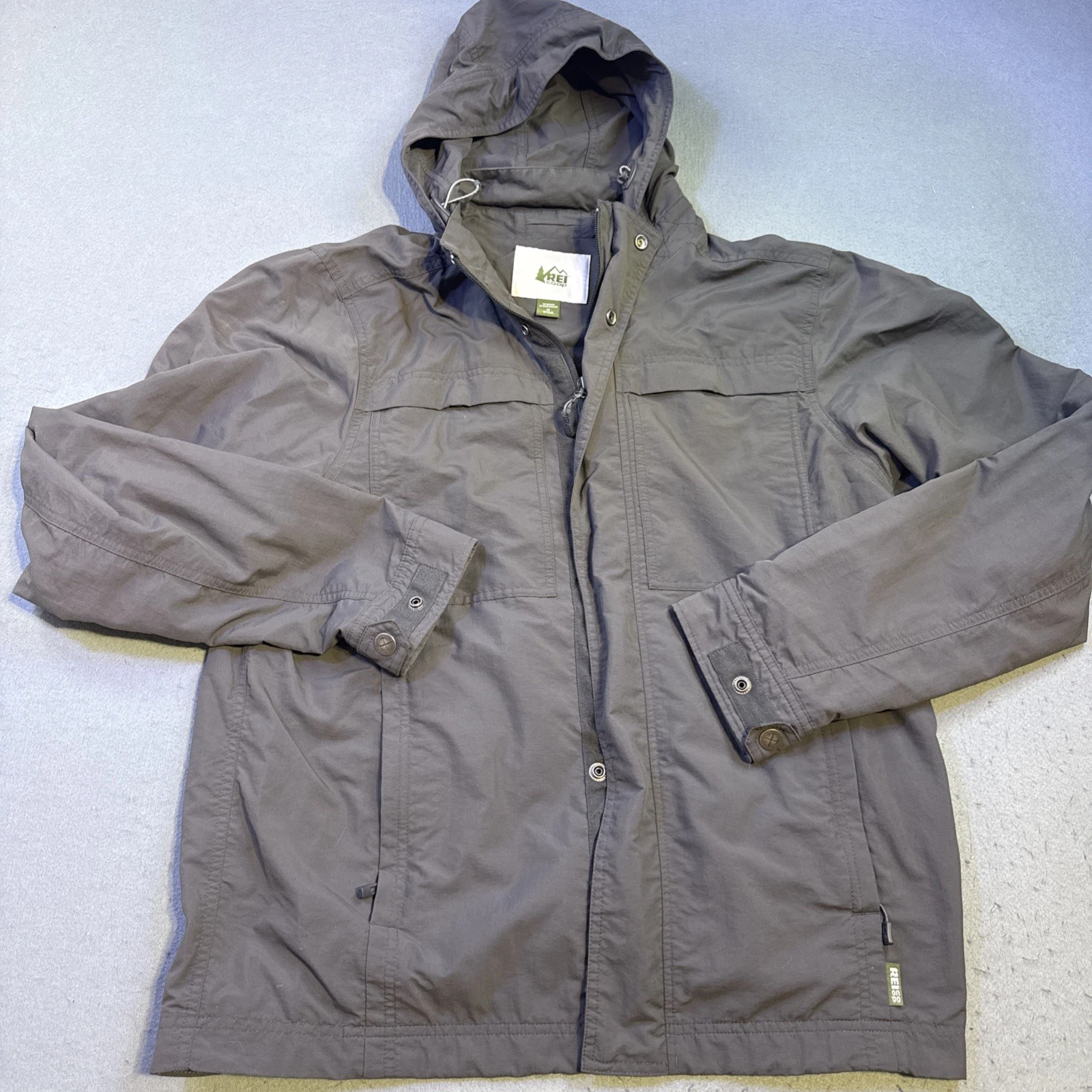 REI Cooperative Olive Green Utility Jacket Hood Packable Men's Size M
Opens in a new window or tab