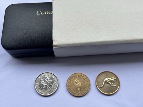 Sydney 2000 Olympic Games Lindemans Commemorative 4 Pin Set With Case 3 medallio - Picture 3 of 12