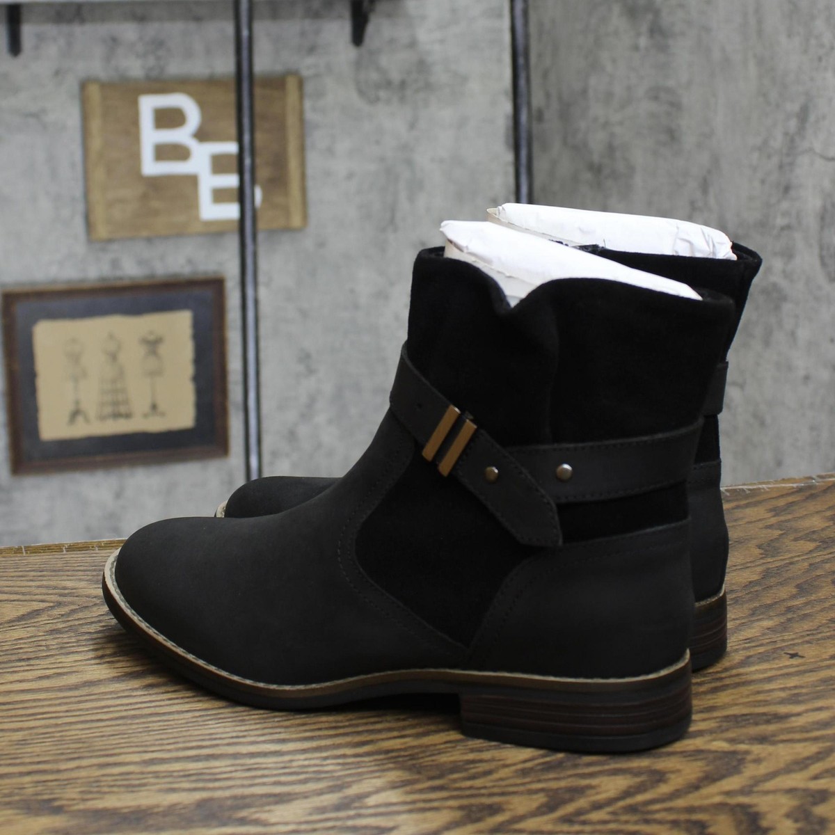 ★ chai⭐︎　★ clarks Women's Camzin Strap Fashion Boot 26162115 Black 7.5M
