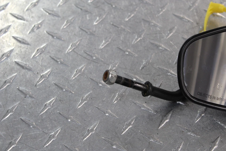 Espejo retrovisor derecho Harley-Davidson Iron 883 XL883N 2011 Foto 3 de 4