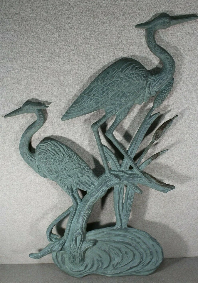 Placa de puerta de pared de jardín de aluminio fundido de 32" de alto grúa pájaros en estanque Foto 2 de 4