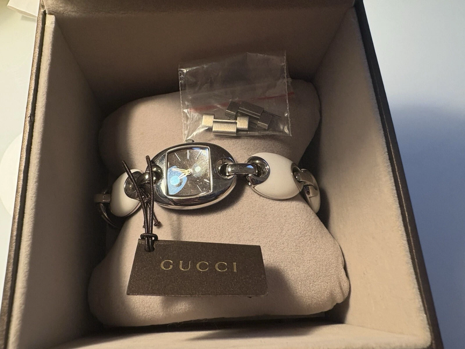 Montre GUCCI Marina en acier inoxydable avec inserts en céramique blanche bracelet 121,5 YA121515
