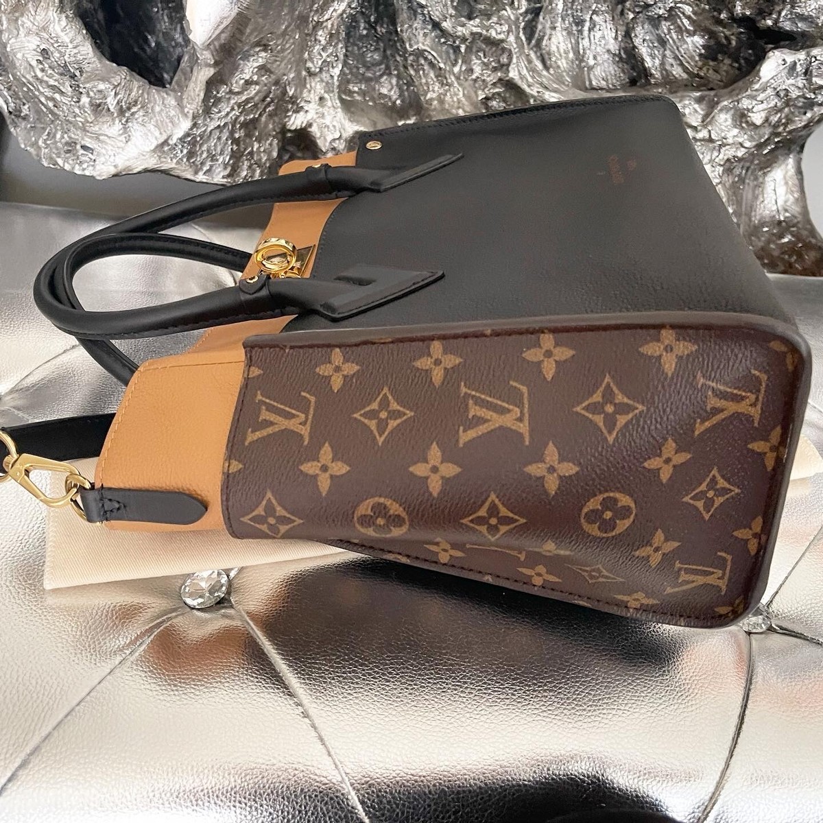 Louis Vuitton On My Side Tote MM Black,Brown Canvas,Leather Louis Vuitton On My Side Tote MM Black,Brown Canvas,Leather