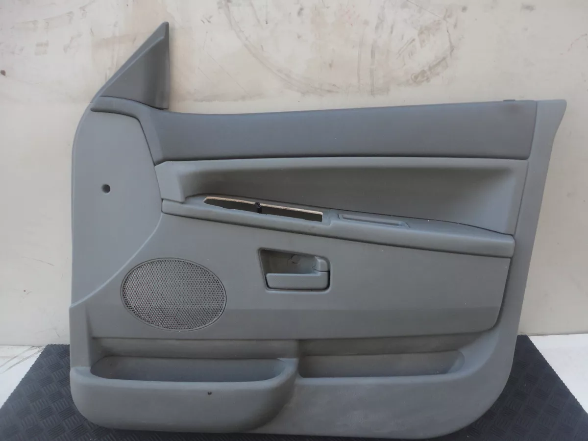 2006 jeep grand cherokee outlet door panel