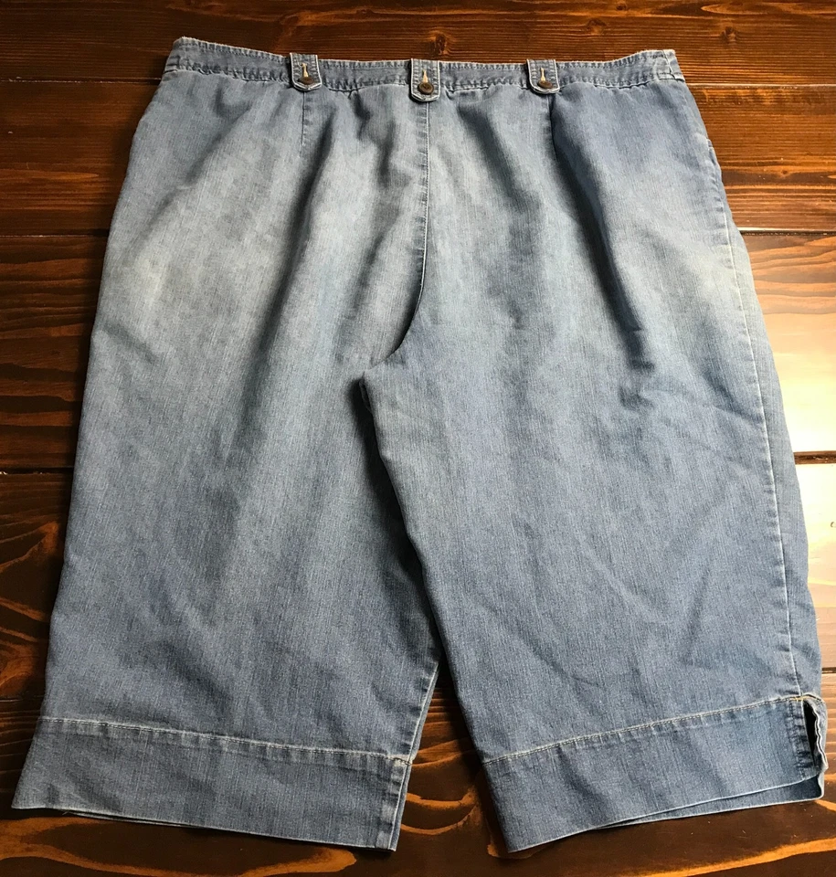White Stag Shorts, Women's Size 18 Average, Blue, Denim,  Capri - Image 2 of 4