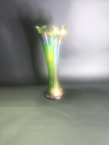 Northwood Lime Green Thin Rib Swung Carnival Glass Vase 10.5" - 9 Ribs Excellent - Picture 2 of 24