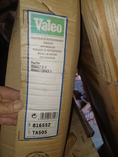 VALEO 816552 RADIATORE RAFFREDDAMENTO MOTORE NUOVO per RENAULT ESPACE-21 - Foto 4 di 7