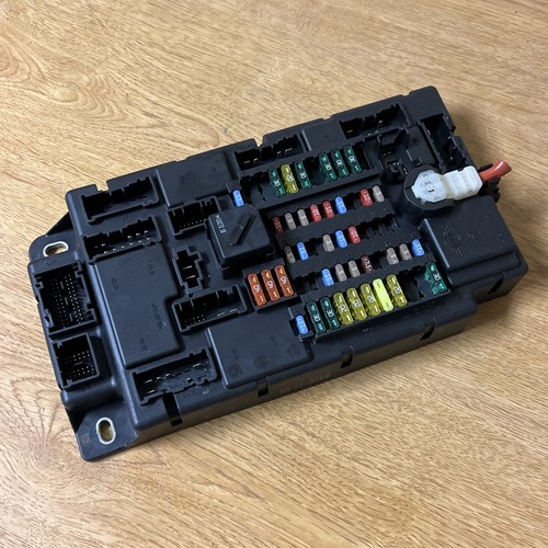 Caja de fusibles interior 10 Mini Cooper Clubman R55 M/T L4 SPEG 61353455435-01 11 12 13 - Imagen 1 de 5