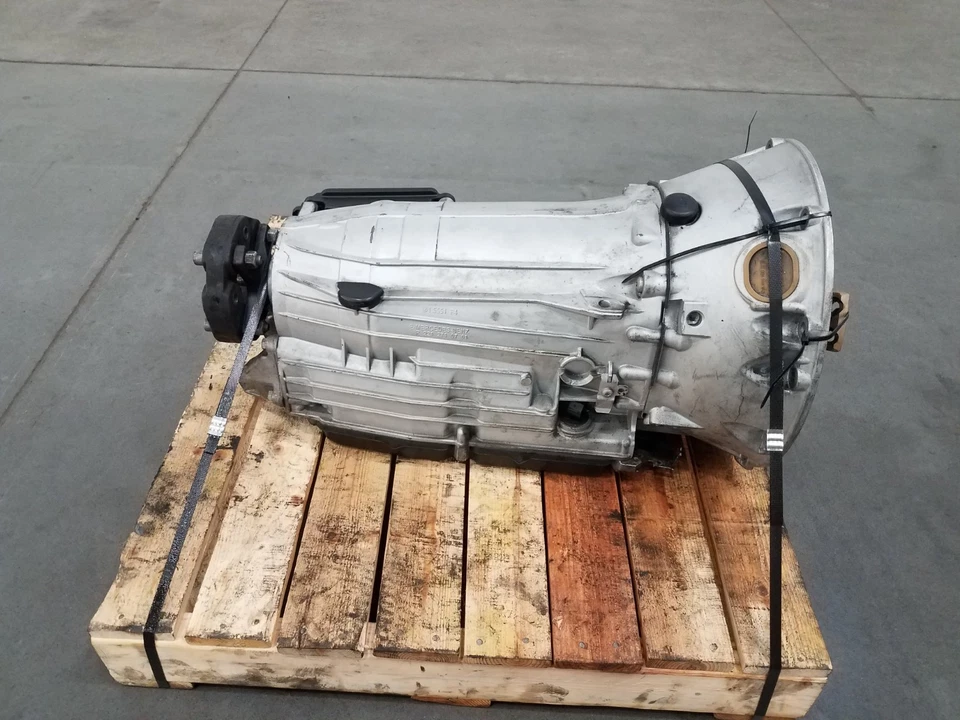 2010 梅赛德斯奔驰 AMG E 63 MCT 7 速自动变速器 #1562 T2 — 第 3/4 张图片