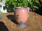 ROSEVILLE POTTERY UNMARKED FUTURA THISTLE PATTERN 8" TALL VASE