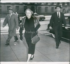 1952 Harry Truman Wife Street Protectors First Lady Historic Vintage Photo 6x8