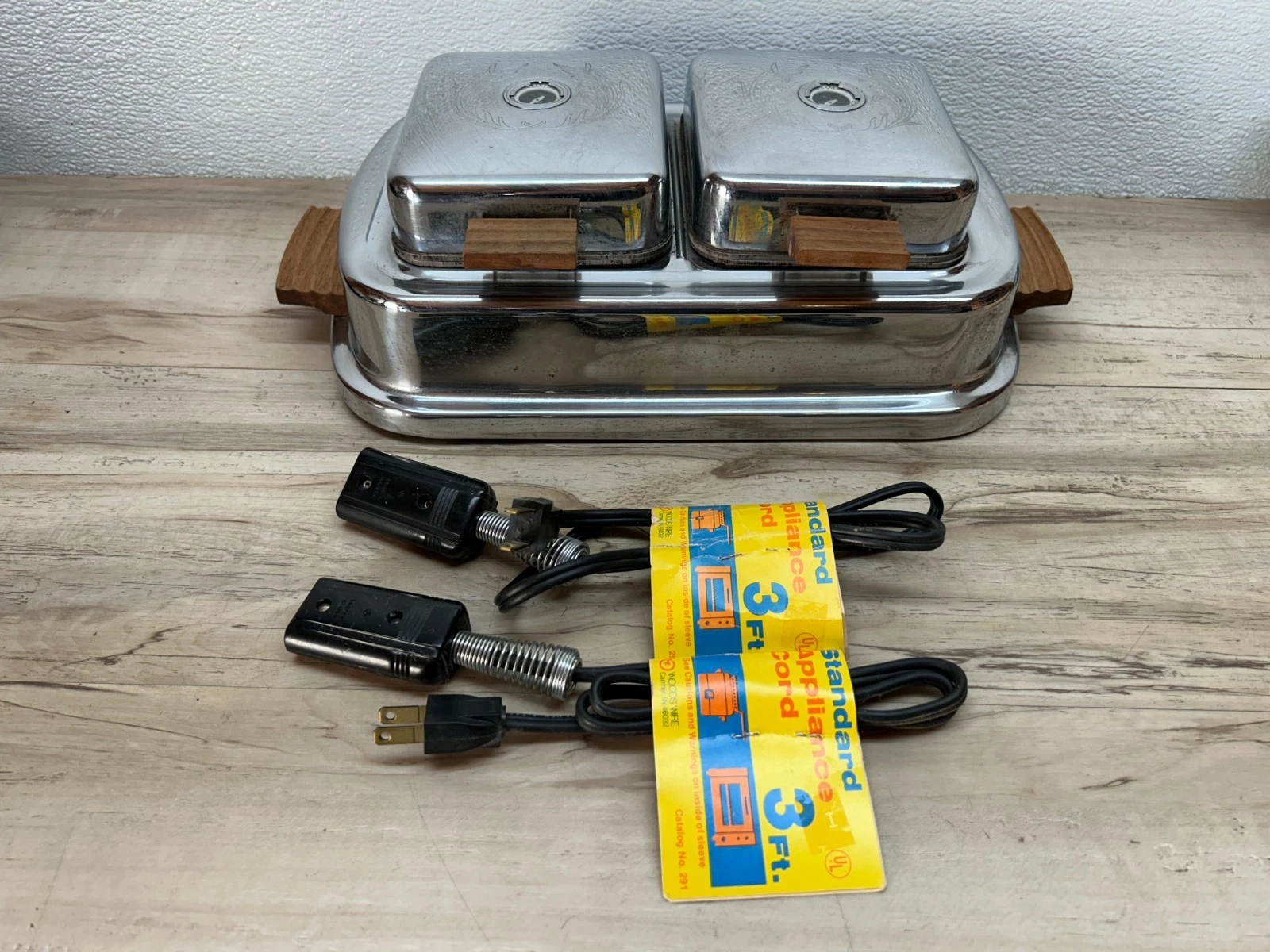 1940s Dominion Electric 120V Double Square Waffle Maker Model 1350 Tested-Works