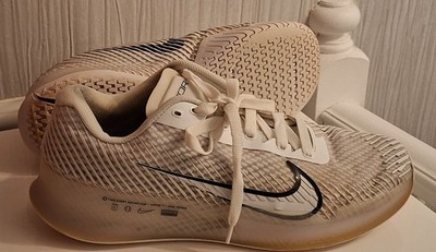 Nike Court - Air Zoom Vapor 11 - Herren HC Tennisschuhe - UK 10,5 - DR6966-101