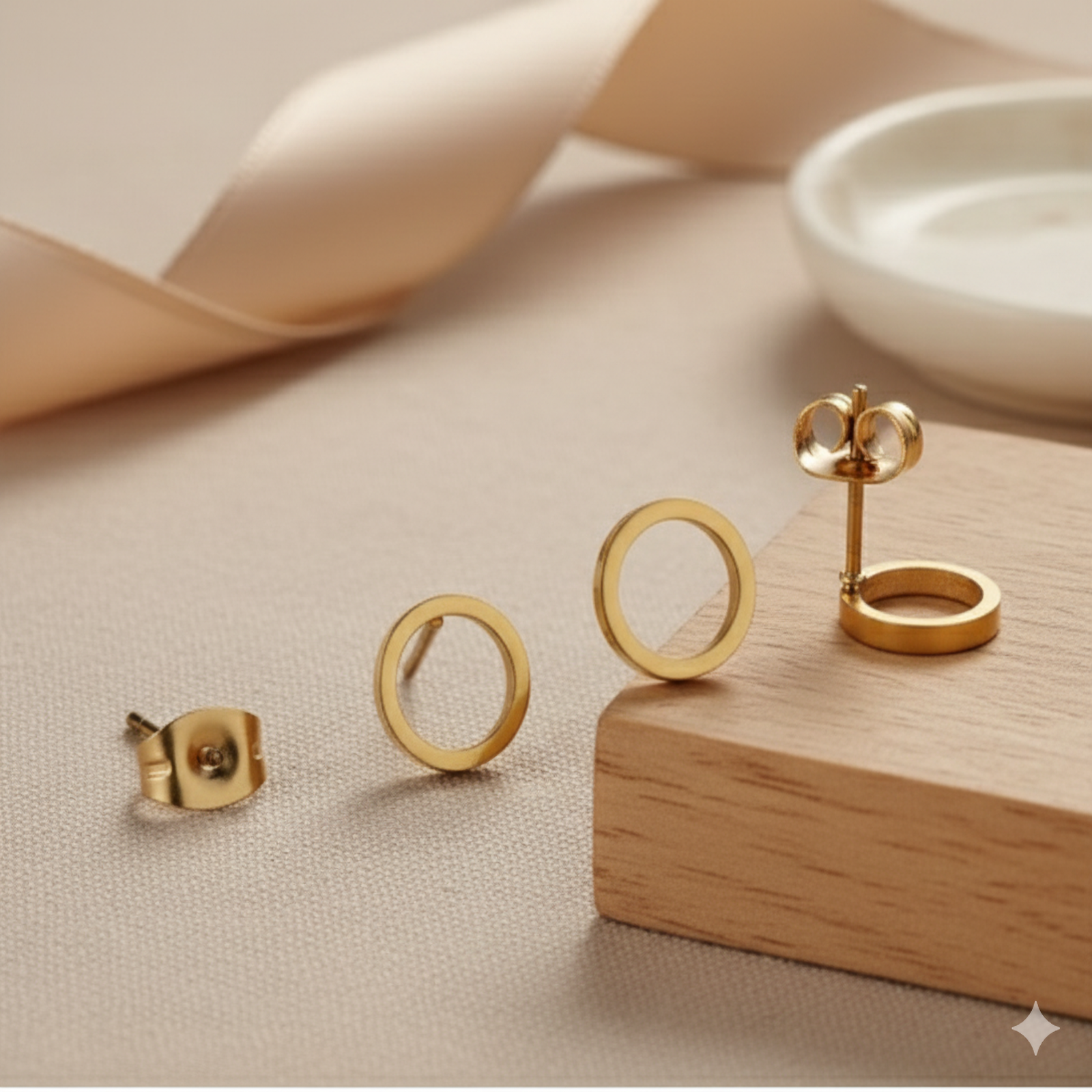 Open Circle Stud Earrings, Minimalist Earrings, Dainty Circle Studs 💃
