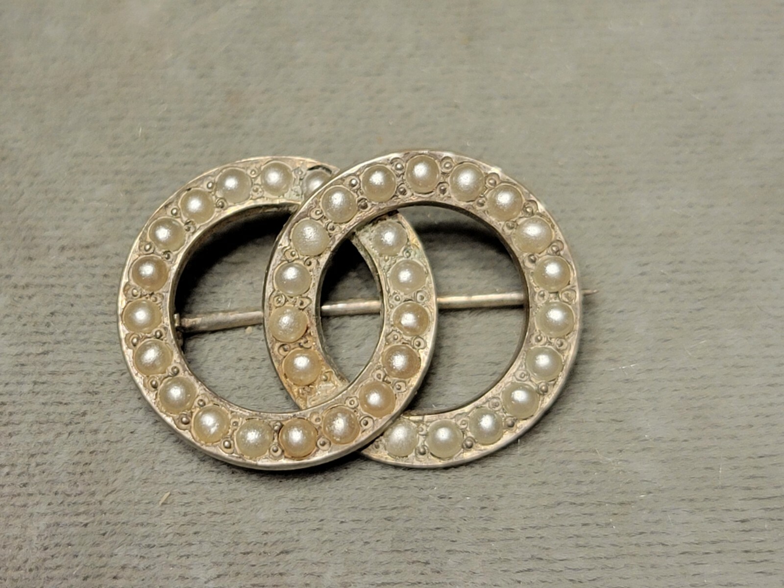 Victorian Sterling Silver Interlocking Circles Wh… - image 1