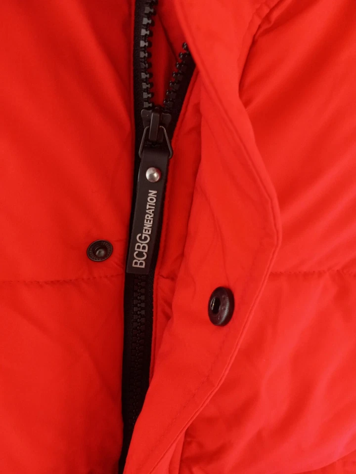 BCBG Generation XXS lipstick Red Sleeveless Hooded Eco Puffer Jacket NWT $150 - Image 4 of 4