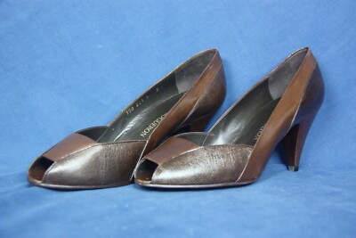 Roberto Nogueron Ladies High Heels Shoes 6B Walnut Color Leather Pump New NWT