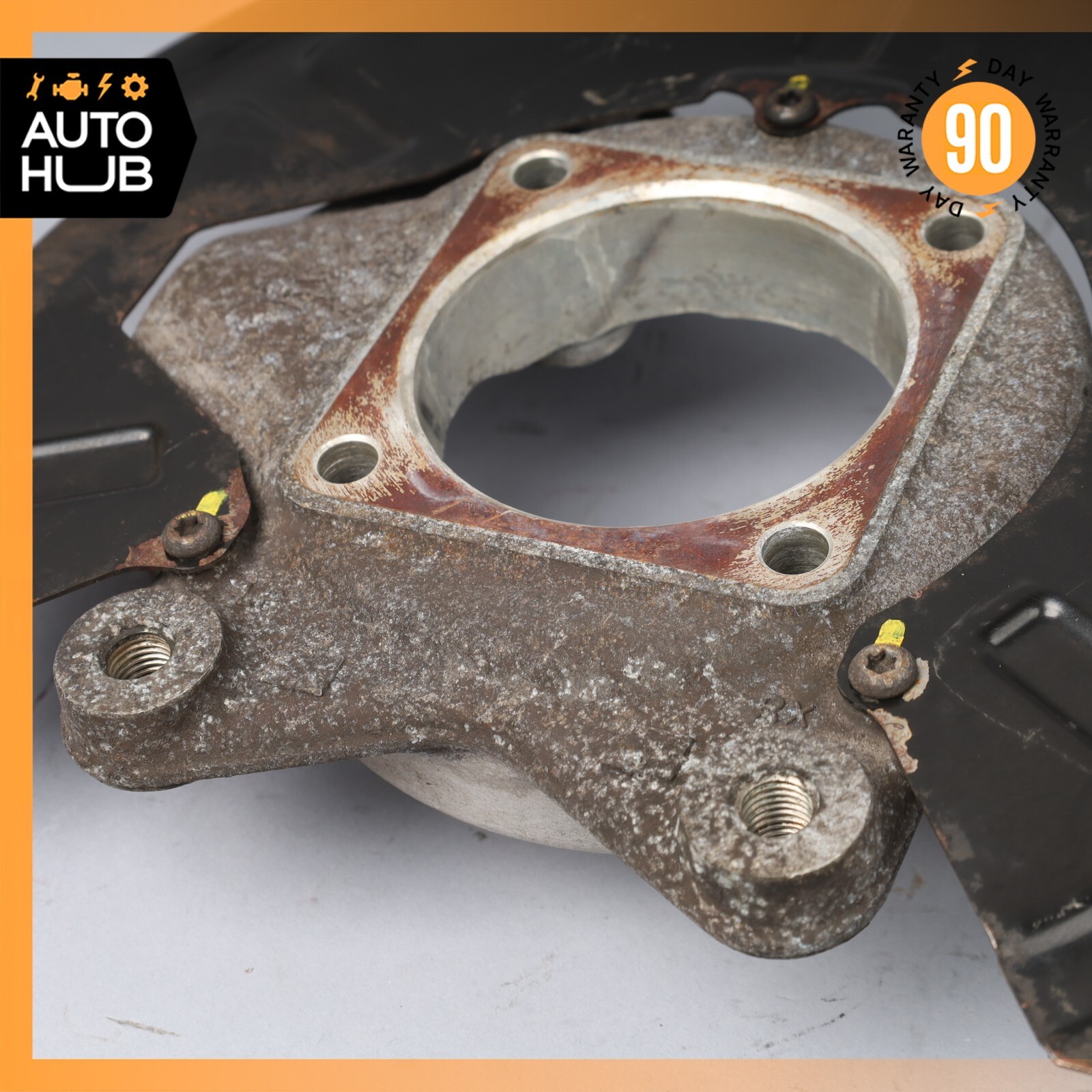02-04 Maserati Spyder 4200 M138 Front Right Side Spindle Knuckle Hub OEM