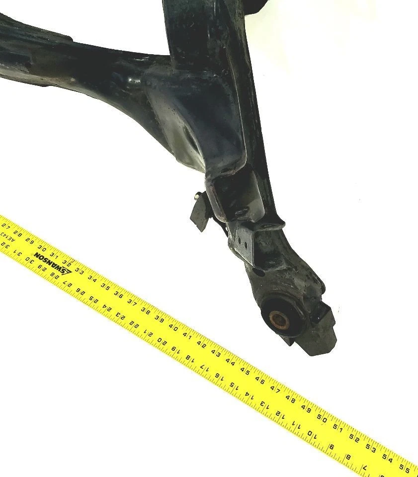 Nissan 240SX S13 1990 escotilla OEM suspensión trasera marco K travesaño Foto 3 de 4