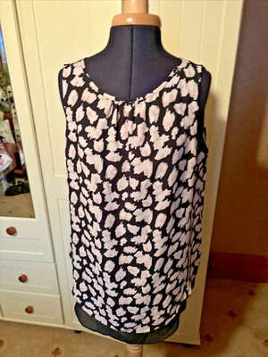 NUTMEG Damen Bluse Gr. 14 Rosa Schwarz Blumen Chiffon Lagenlook Gefüttert Ärmellos