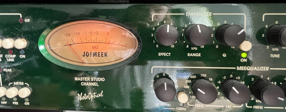 JoeMeek OneQ Channel Strip (Preamp/EQ/Optical Compressor/Digital Out) - Bild 3 von 4