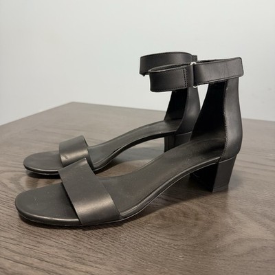 Vince Rita Minimalist Black Sandals Size 9 M