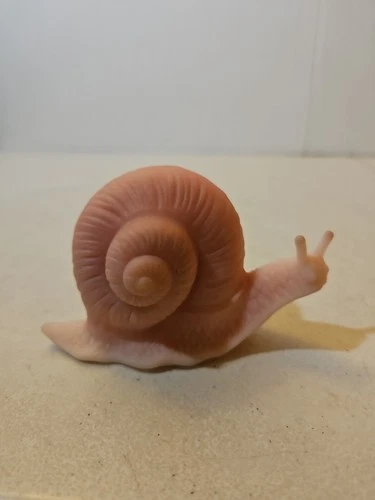 Vintage Fenton Pink Art Glass Snail Figurine Paperweight Embossed Logo