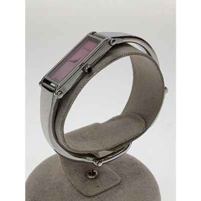 USED GUCCI 1500l Case Size 2.9 ×1.4cm Band Size 14.5cm Watch USED GUCCI 1500l Case Size 2.9 ×1.4cm Band Size 14.5cm Watch