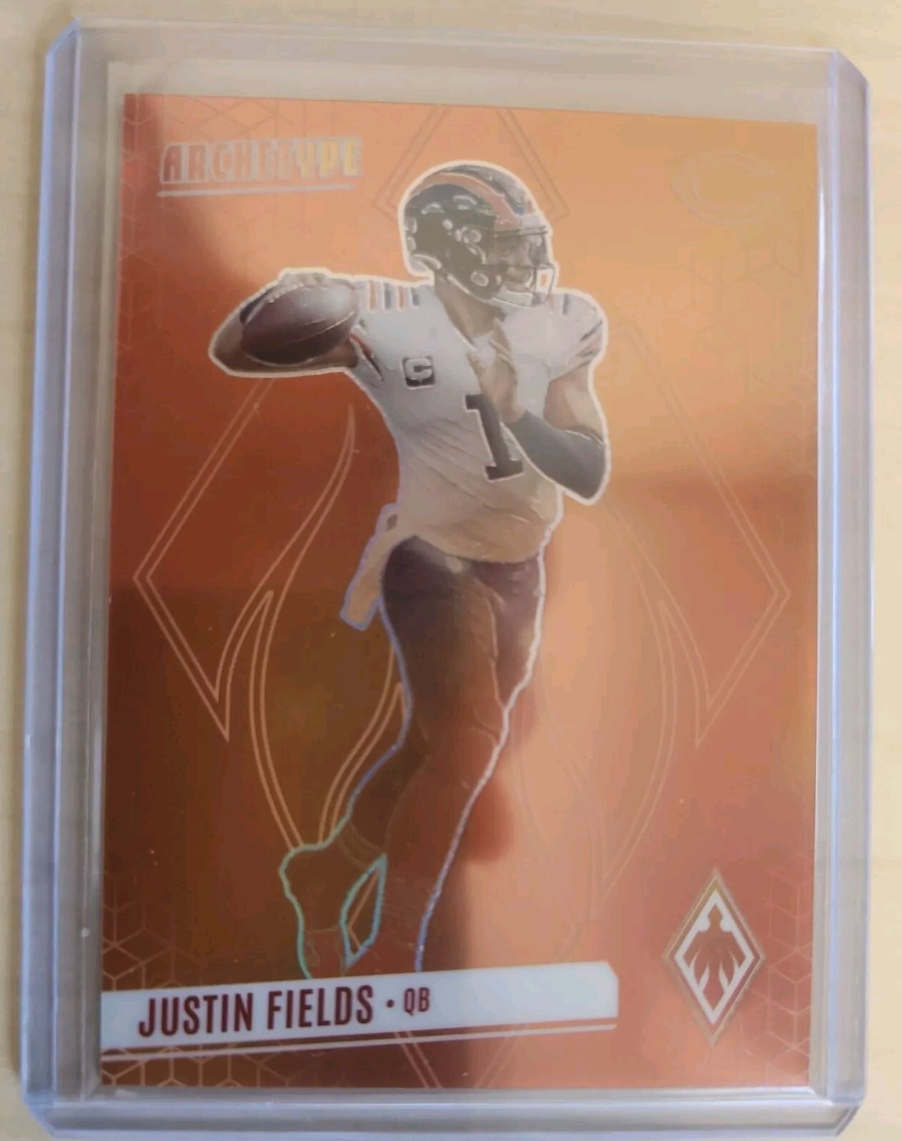 2023 Panini Phoenix Justin Fields Archetype #ARCH-14 SSP CASE HIT Bears